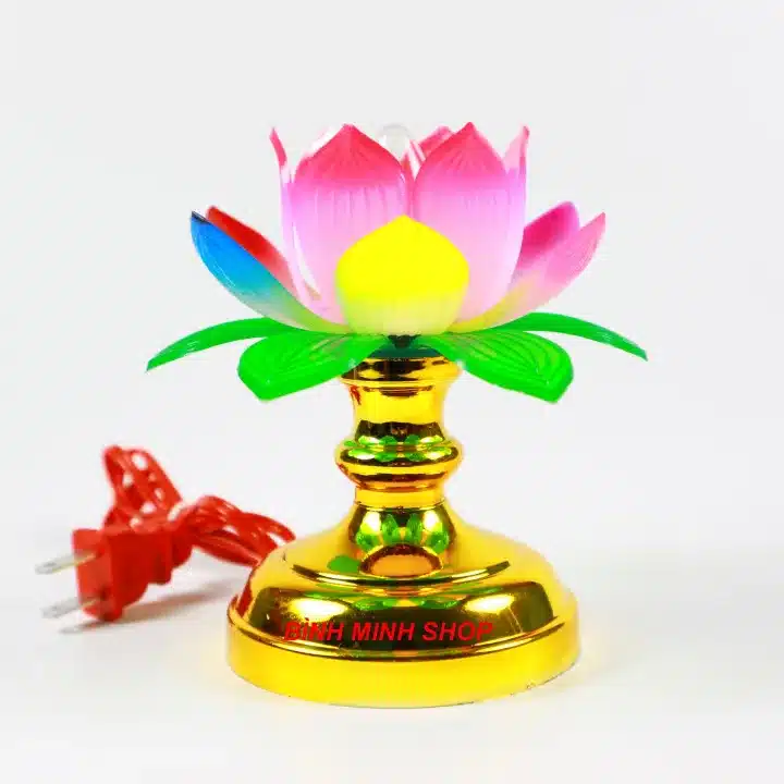 Tham khảo bộ đèn thờ hoa sen gồm 2 đèn dùng cho bàn thờ gia tiên, Phật, Thần Tài và Ông Địa. Thiết kế trang nhã, sử dụng điện 220V, phù hợp nhiều không gian thờ cúng.